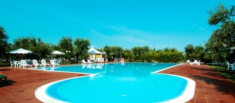 Bilocale in Villa con Piscina