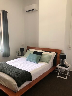 3 soverom, skrivebord, strykejern/-brett og wi-fi