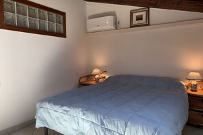 2 chambres, fer et planche à repasser, accès à Internet