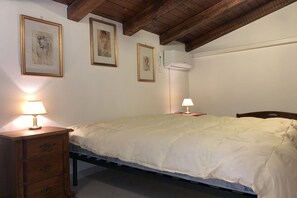 2 عدّة غرف نوم ومكواة/لوح كي وخدمة الإنترنت