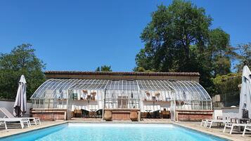 Alberca al aire libre