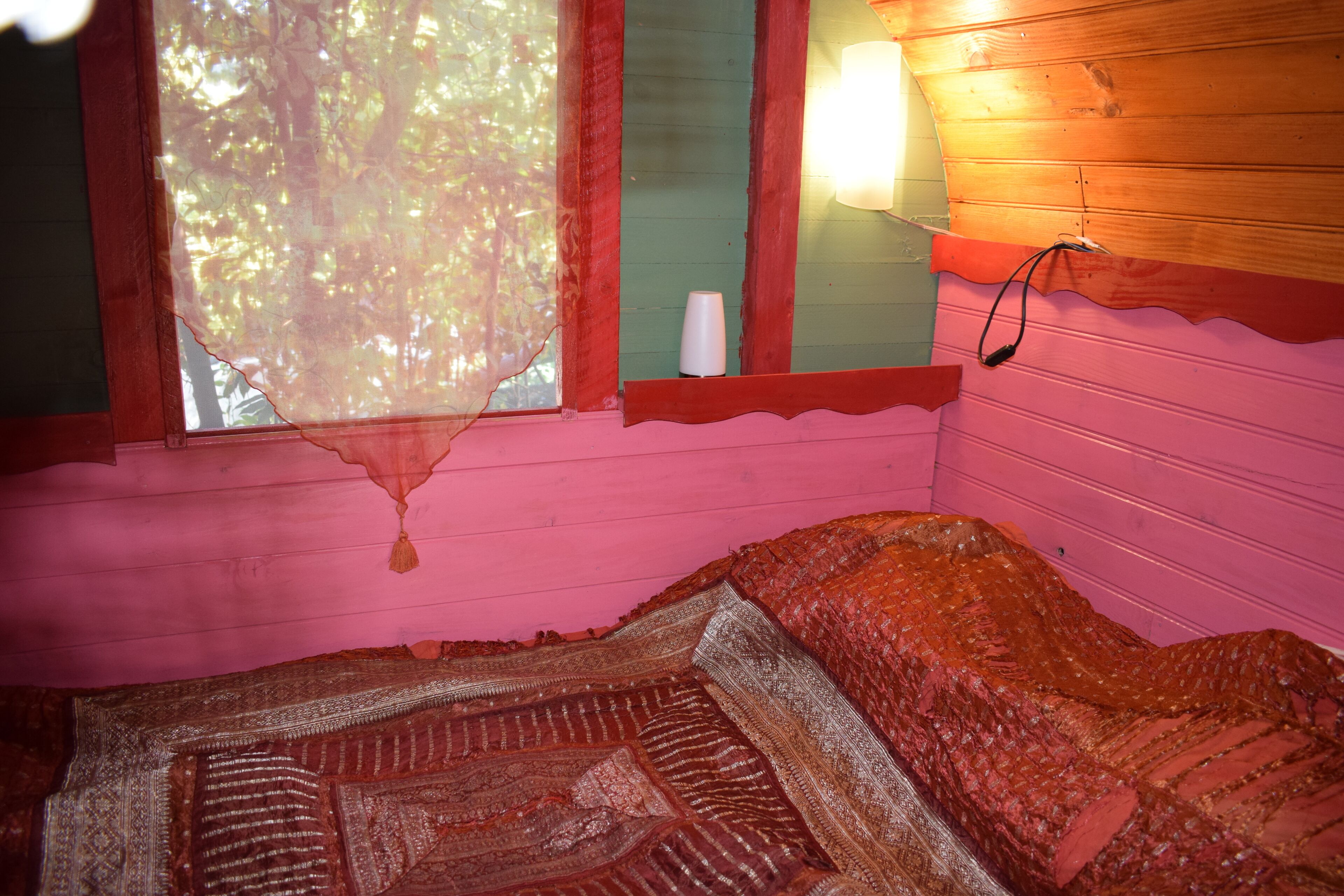 1 chambre, fer et planche à repasser, Wi-Fi gratuit, draps fournis