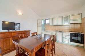 Dining - Residence La Tartaruga Terrace with swimming pool (Monte Petrosu)