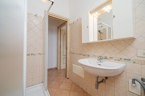 Doccia, asciugacapelli, bidet
