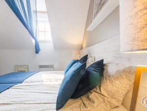 1 bedroom, free WiFi, bed sheets