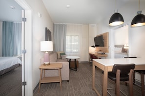 Individually decorated, individually furnished, desk, free WiFi - Staybridge Suites Carson City - Tahoe Area by IHG (Carson City)
