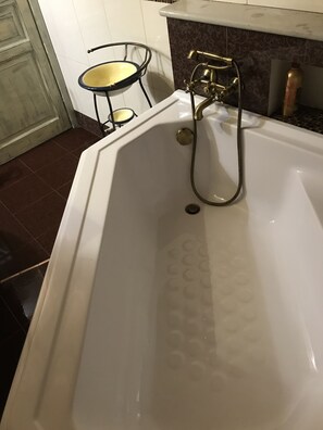 Bathroom - Romantic escape in the millstone (Sant'Alfio)