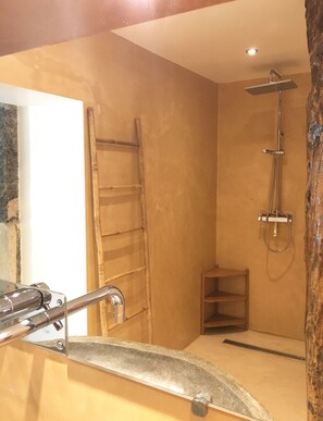 Bathroom - MAS WITH SWIMMING POOL IN DRÔME PROVENÇALE (Tulette)