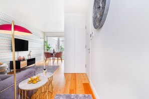 1 bedroom, desk, iron/ironing board, WiFi