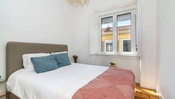 1 bedroom, desk, iron/ironing board, WiFi