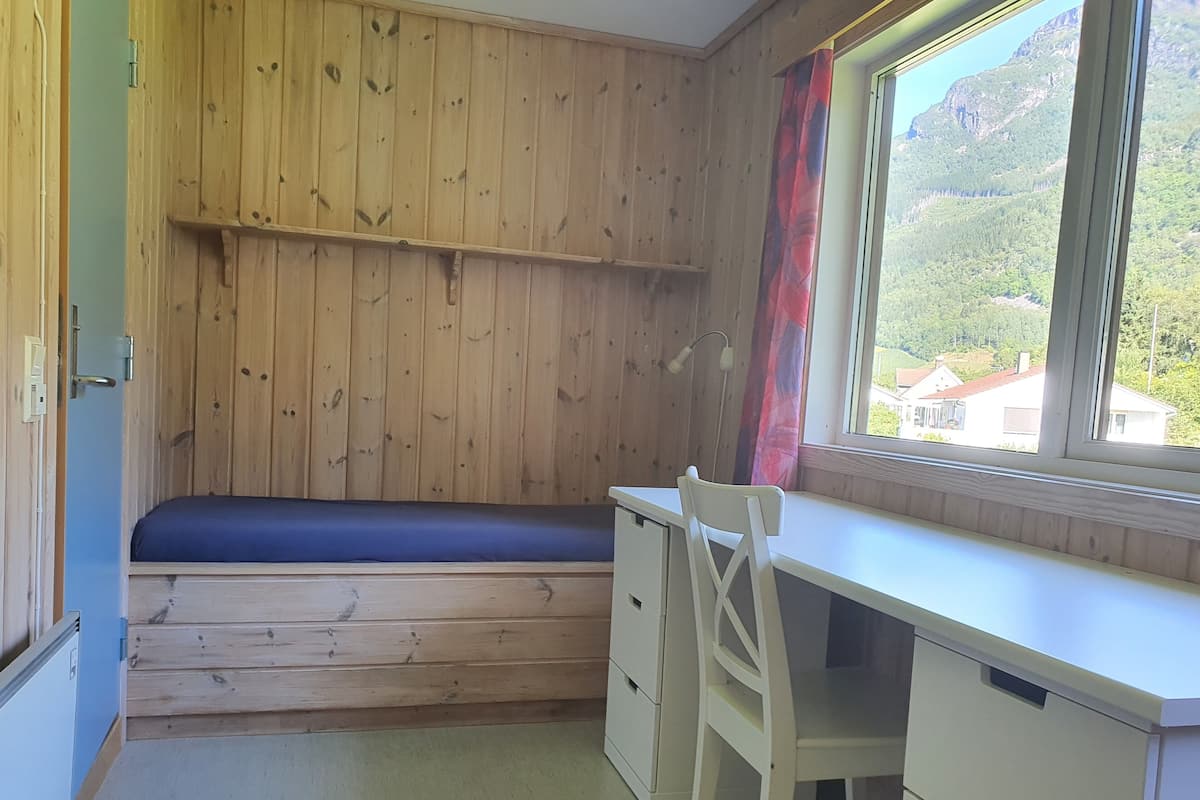 Eenvoudige Twin kamer | Gratis wifi, beddengoed