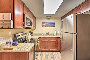 Fridge, microwave, stovetop, dishwasher