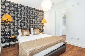 3 bedrooms, desk, iron/ironing board, WiFi