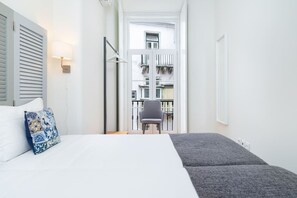 1 habitación, tabla de planchar con plancha, wifi y ropa de cama 