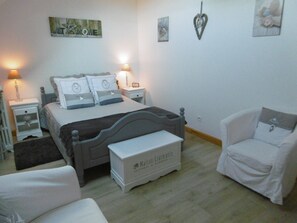 1 Schlafzimmer, Reisekinderbett, WLAN, Bettwäsche