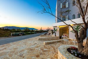 Exterior - Pinelopi Beach Suites (Apokoronas)
