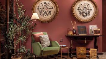 Tägliches Frühstücksbuffet (29 EUR pro Person)