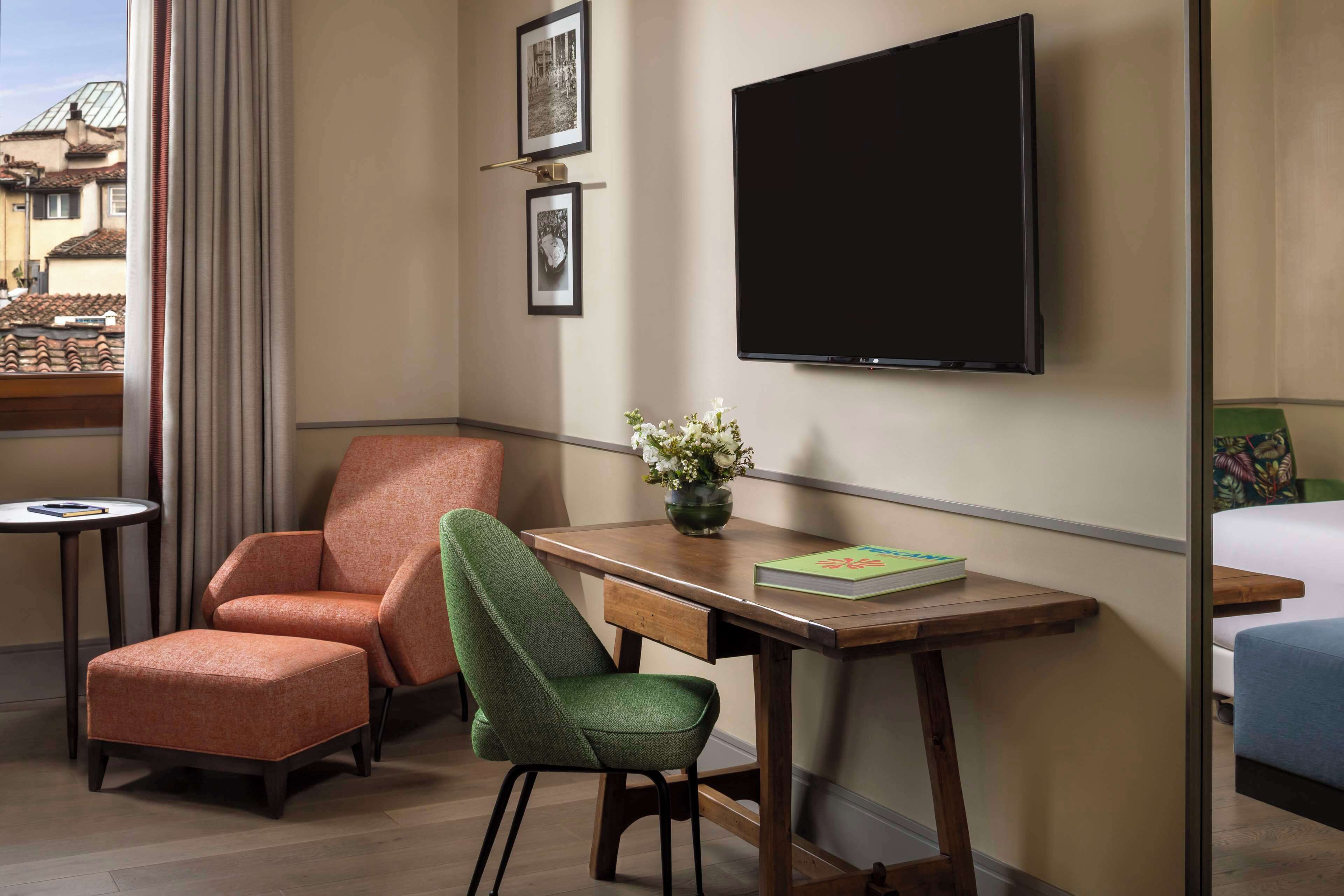 premium room (extra large) | 1 bedroom, minibar, in-room safe, desk