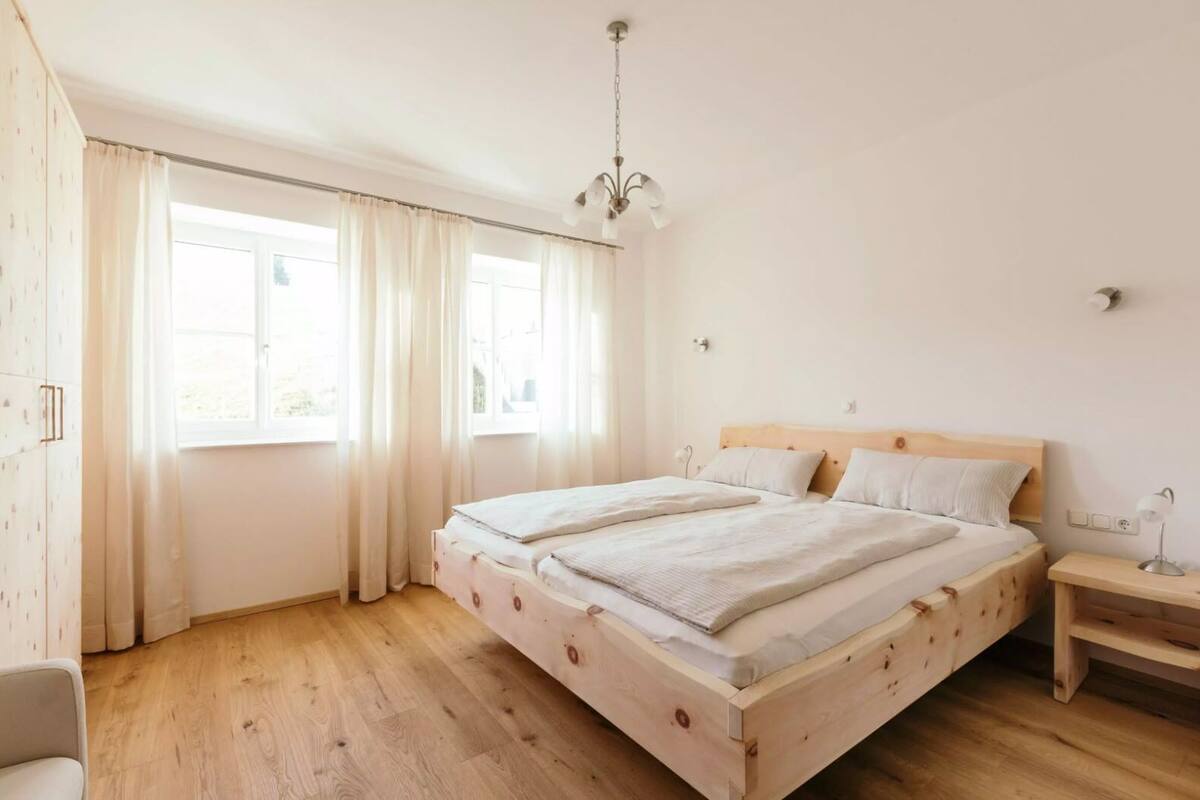 Apartment (Eiche)