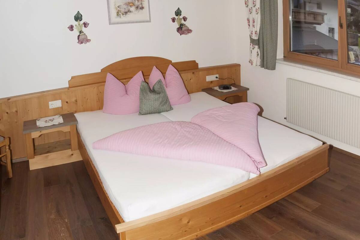 Apartment (Top 3) | Kostenloses WLAN, Bettwäsche