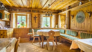Tweepersoonskamer | Dineerruimte