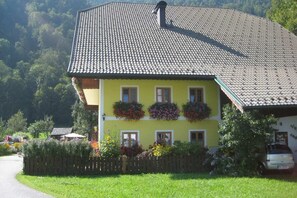 Front of property - Hauserbauer (Hintersee)