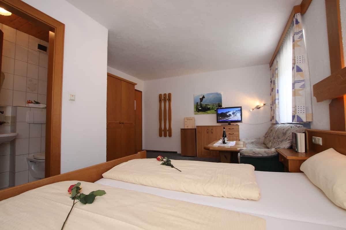 Monolocale (Schweikert) | 2 camere, biancheria da letto ipoallergenica, Wi-Fi gratuito, lenzuola