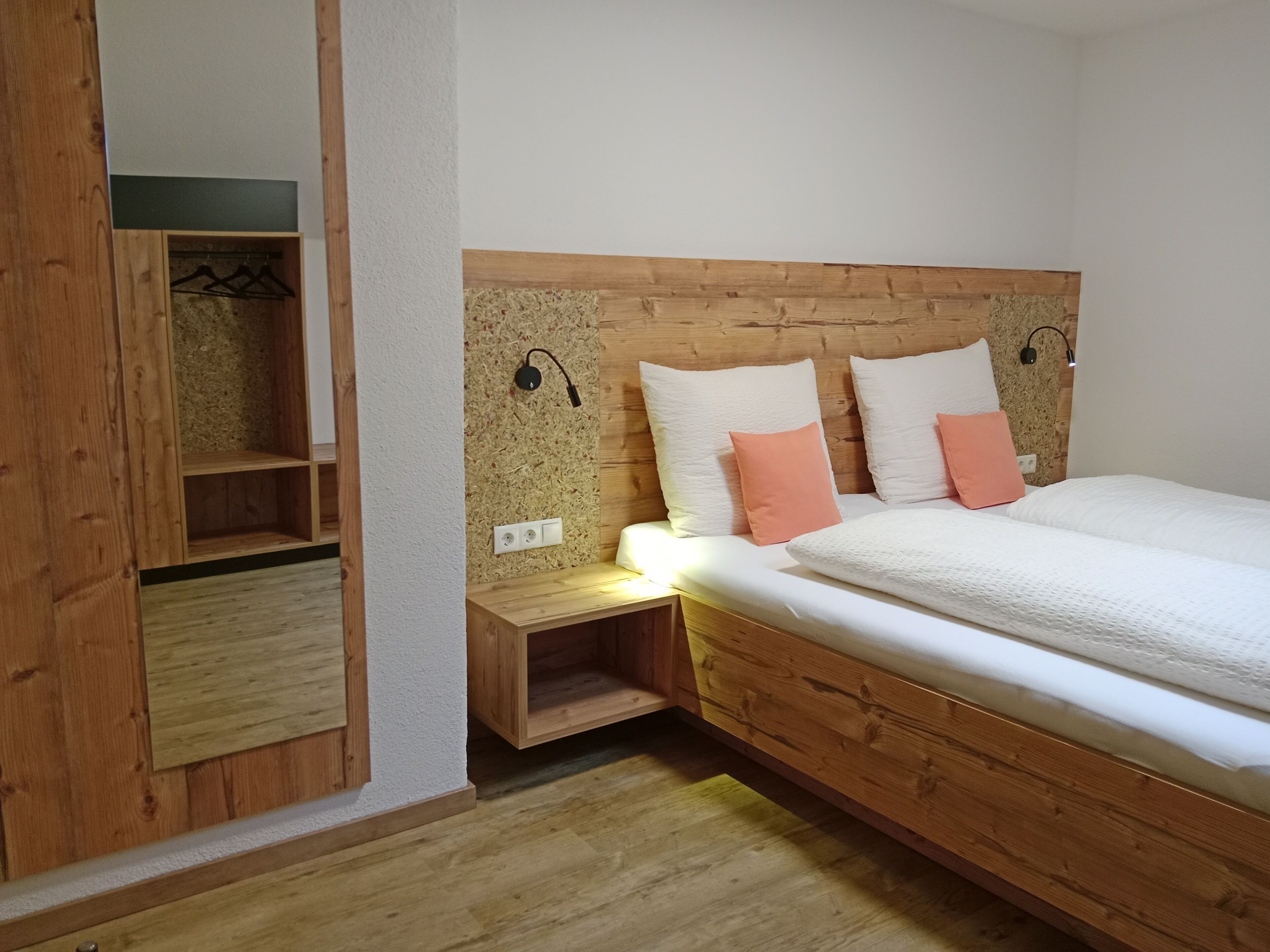 Aifner Suite | 2 多间卧室、防过敏的被褥、免费 WiFi、床单