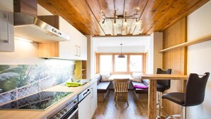 Private kitchenette - Bio-Bauernhof Ringlerhof (Michaelerberg-Pruggern)