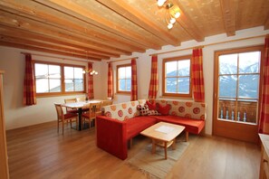 Apartment (Kinigat) | Wohnbereich