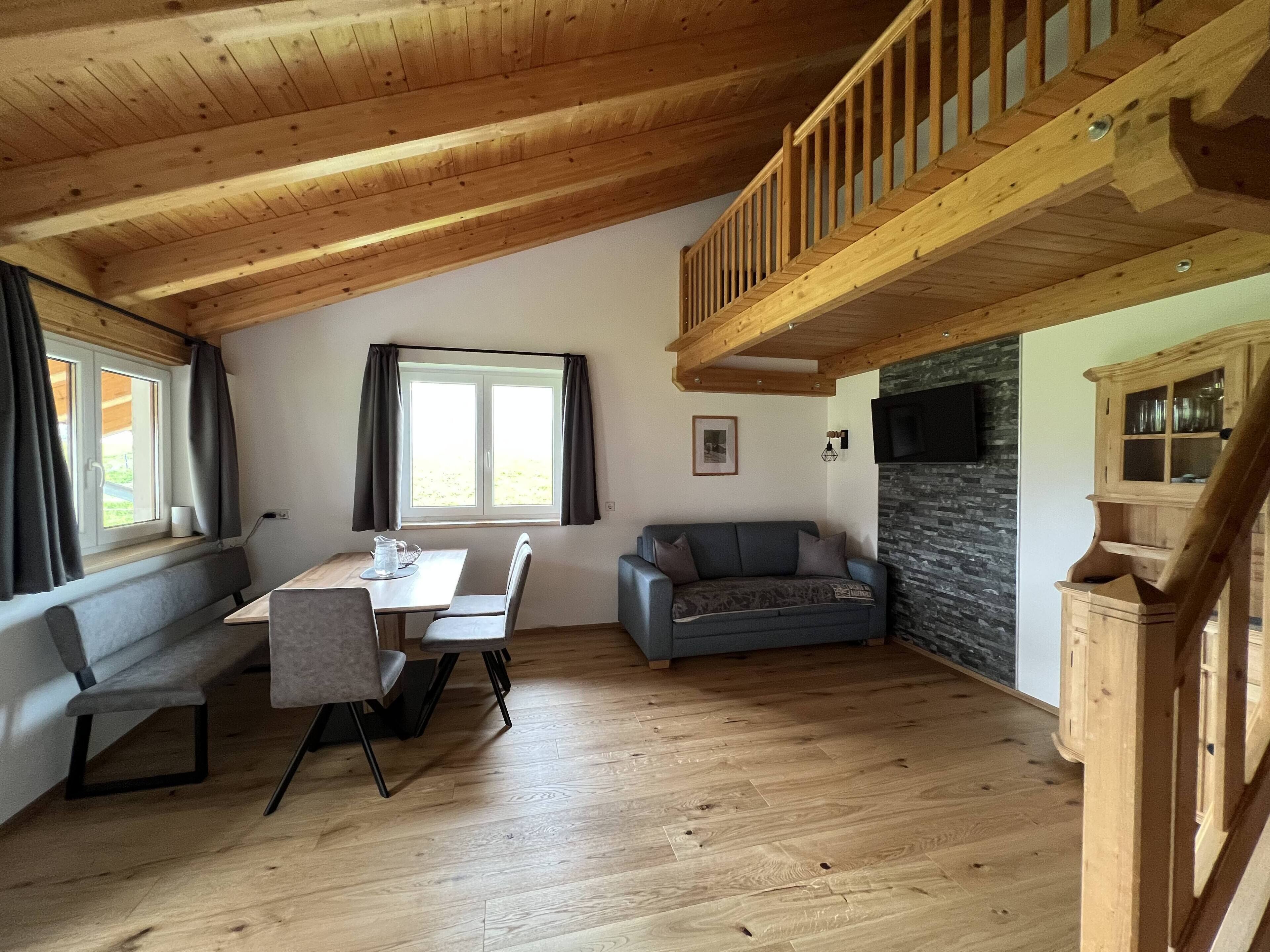 Apartment | Living area | Flat-screen TV, table tennis, heated floors