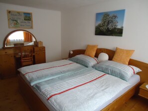 Maison Standard | 1 chambre, lit de bébé (gratuit), lit d’appoint (gratuit)