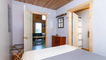 3 quartos, escrivaninha, Wi-Fi de cortesia, roupa de cama
