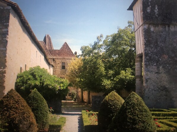 Pool - ... T...................... (Orthez)