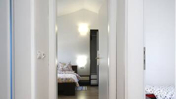 4 bedrooms, in-room safe, iron/ironing board, travel cot