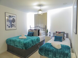 Apartamento | 2 quartos, berço de viagem, camas extras/dobráveis (sobretaxa)