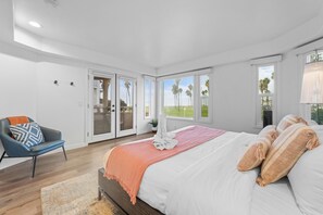 3 室のベッドルーム、アイロン / アイロン台、WiFi (無料)、ベッドシーツ