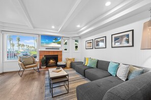 スマートテレビ、ステレオ