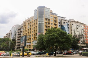 Exterior - Spacious, Comfortable & Purpose-Driven — An Ideal Sofia Stay (Sofia)