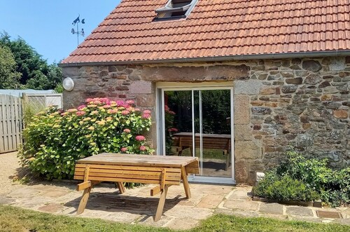 Pretty stone house with garden in Perros-guirec