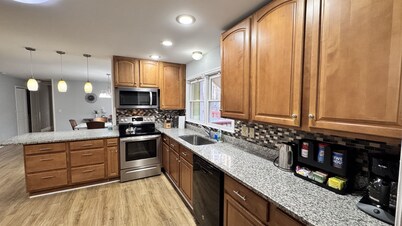 Ranch Home Retreat on 4 Acre Land near UNC/Duke