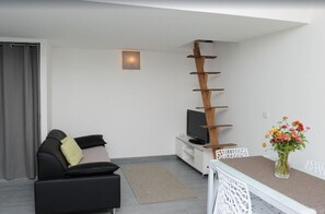 Interior - Rosumarinu Apartment (Figari)