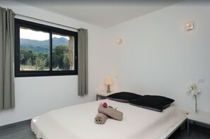 2 habitaciones, tabla de planchar con plancha y wifi 