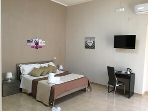 5 sovrum, värdeförvaringsskåp på rummet, wi-fi och sängkläder