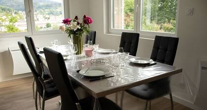 Quiet apartment with terrace for 6 people, 3 bedrooms.