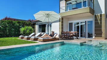 Deluxe-Villa, 3 Schlafzimmer, Meerblick | 1 Schlafzimmer, hochwertige Bettwaren, Zimmersafe, individuell dekoriert