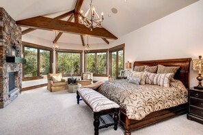 5 bedrooms, iron/ironing board, travel crib, free WiFi