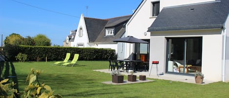 屋外ダイニングエリア