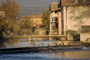 Exterior - Marielle's house (l'isle sur la sorgue)