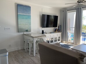 Smart TV, DVD player